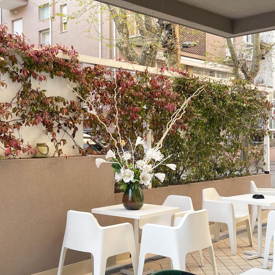 Hotel Little Ρίμινι Εξωτερικό φωτογραφία